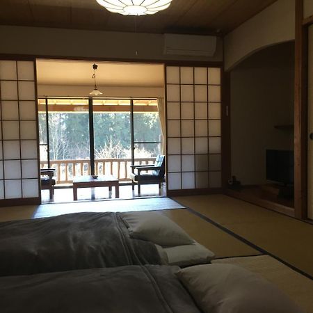 Hotel 山荘 紗羅樹 Syaranoki Yufu Exterior foto